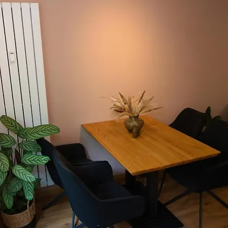 Stadt-refugium Mit Terrasse Apartamento Wurzburgo